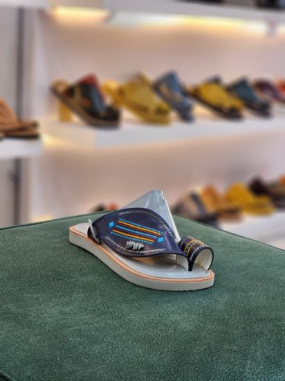 صورة زبيري وطني مطرز مديل م69